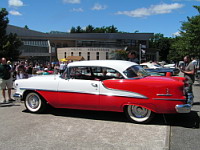 Oldsmobile Holiday 88 coupe de 1955 (photo prise a Tassin, 07-2012) (05)